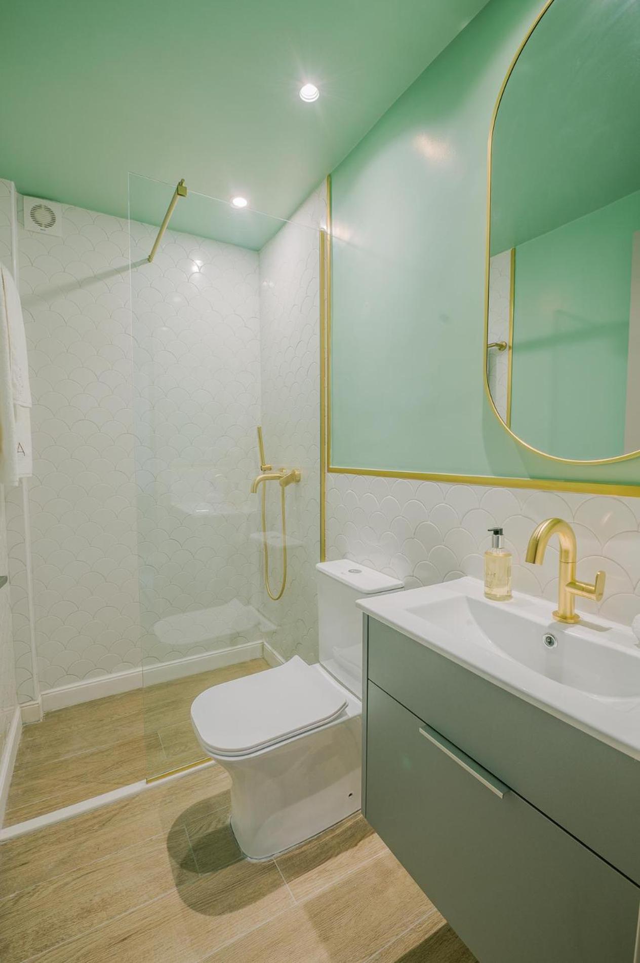 Hama Luxury Seaside Apartments Corinth Exterior photo